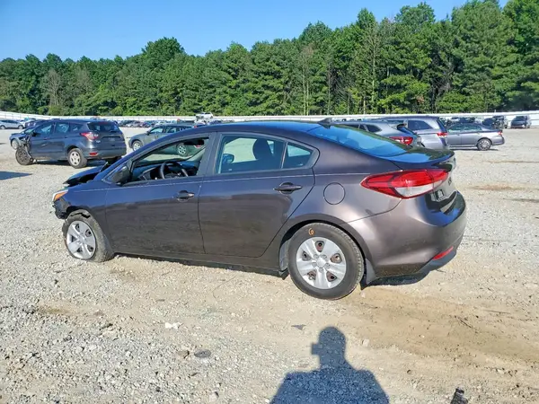 3KPFK4A78HE104259 2017 KIA FORTE - Image 2