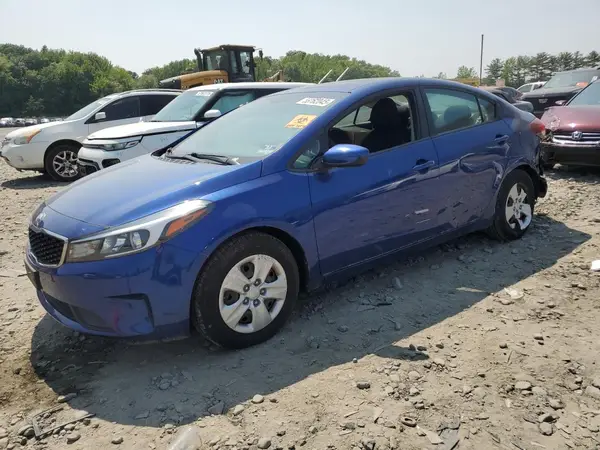 3KPFK4A78HE109669 2017 KIA FORTE - Image 1
