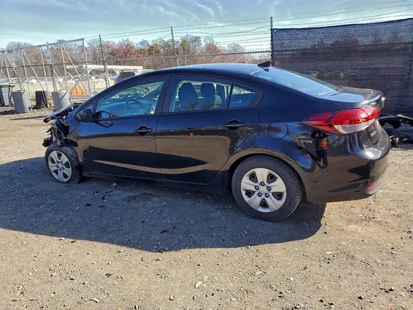 3KPFK4A78HE110448 2017 KIA FORTE - Image 2