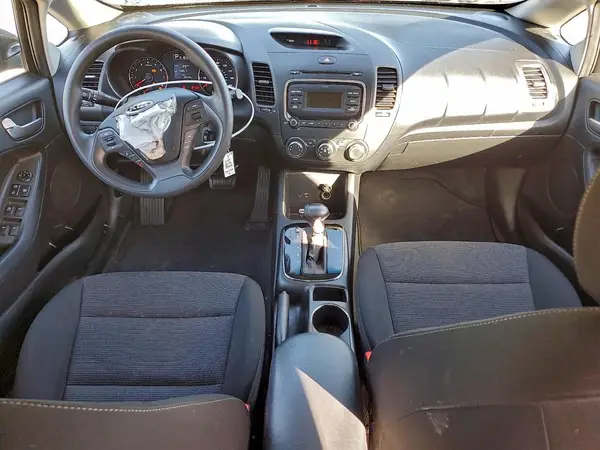 3KPFK4A78HE110448 2017 KIA FORTE - Image 8