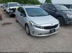 3KPFK4A78HE110563 2017 KIA FORTE