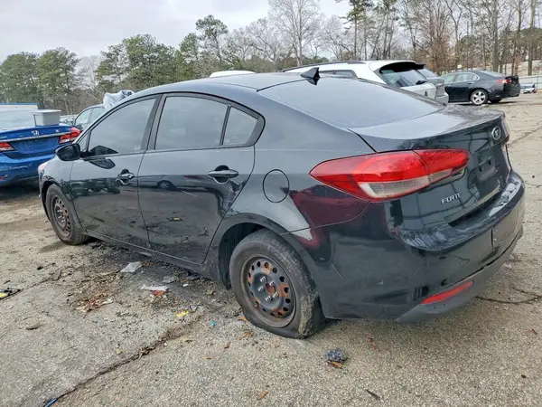 3KPFK4A78HE111745 2017 KIA FORTE - Image 2