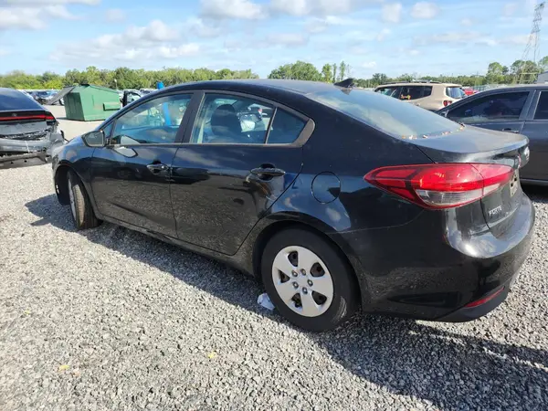 3KPFK4A78HE119103 2017 KIA FORTE - Image 2
