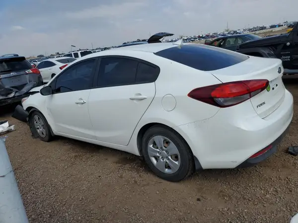 3KPFK4A78HE121997 2017 KIA FORTE - Image 2