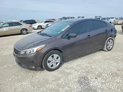 3KPFK4A78HE125001 2017 KIA FORTE