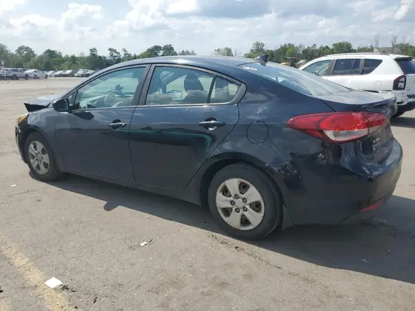 3KPFK4A78HE125757 2017 KIA FORTE - Image 2
