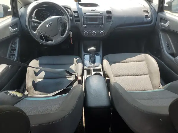 3KPFK4A78HE125757 2017 KIA FORTE - Image 8