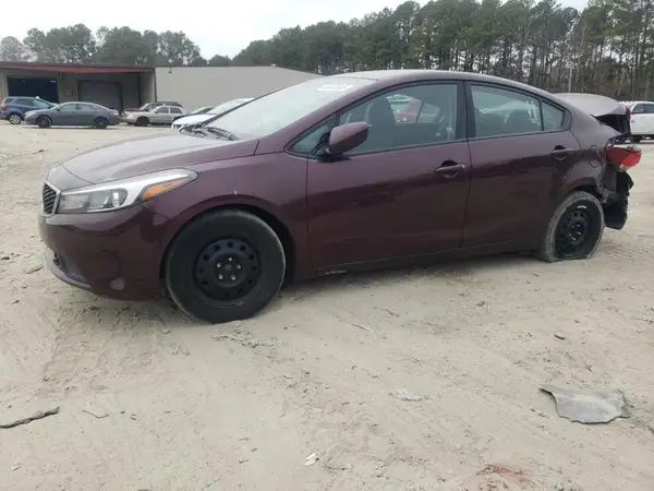 3KPFK4A78HE126021 2017 KIA FORTE - Image 1