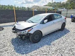 3KPFK4A78HE126472 2017 KIA FORTE