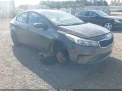 3KPFK4A78HE129808 2017 KIA FORTE