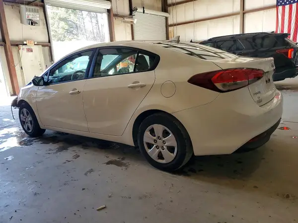 3KPFK4A78HE130702 2017 KIA FORTE - Image 2