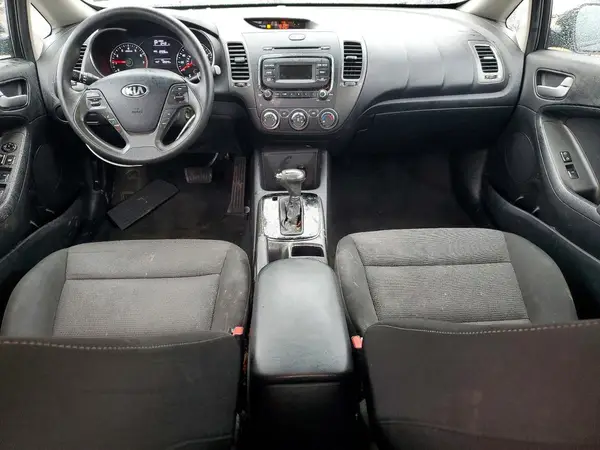 3KPFK4A78HE135088 2017 KIA FORTE - Image 8