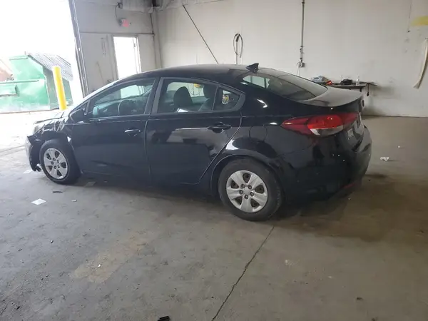 3KPFK4A78HE135320 2017 KIA FORTE - Image 2