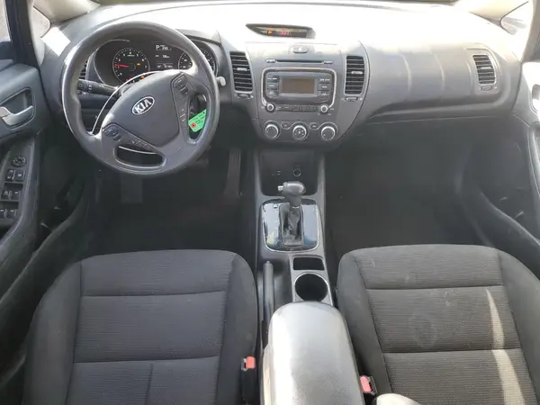 3KPFK4A78HE140470 2017 KIA FORTE - Image 8
