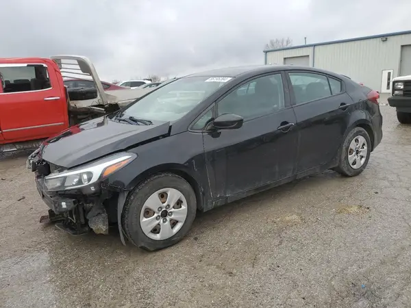 3KPFK4A78HE140498 2017 KIA FORTE - Image 1