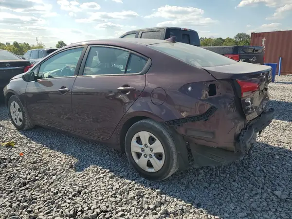 3KPFK4A78HE142221 2017 KIA FORTE - Image 2
