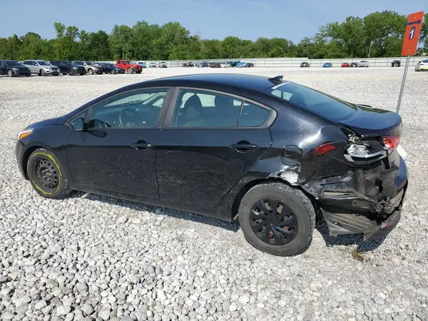 3KPFK4A78HE145846 2017 KIA FORTE - Image 2