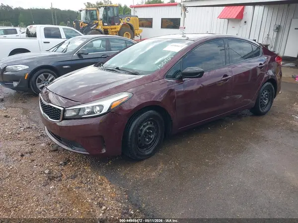 3KPFK4A78HE150965 2017 KIA FORTE - Image 2