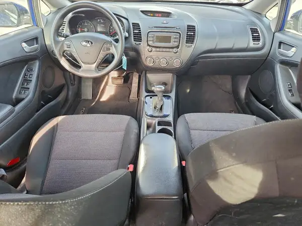 3KPFK4A78HE152828 2017 KIA FORTE - Image 8