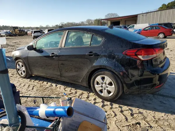 3KPFK4A78HE154241 2017 KIA FORTE - Image 2