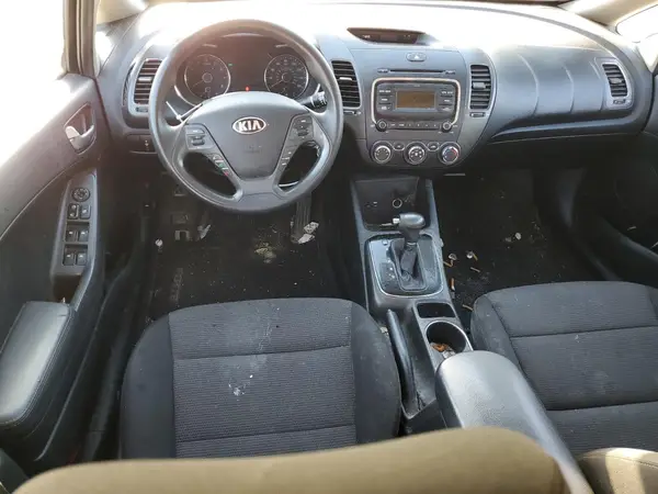 3KPFK4A78HE154241 2017 KIA FORTE - Image 8