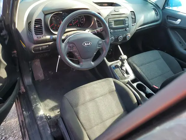 3KPFK4A78HE157754 2017 KIA FORTE - Image 8