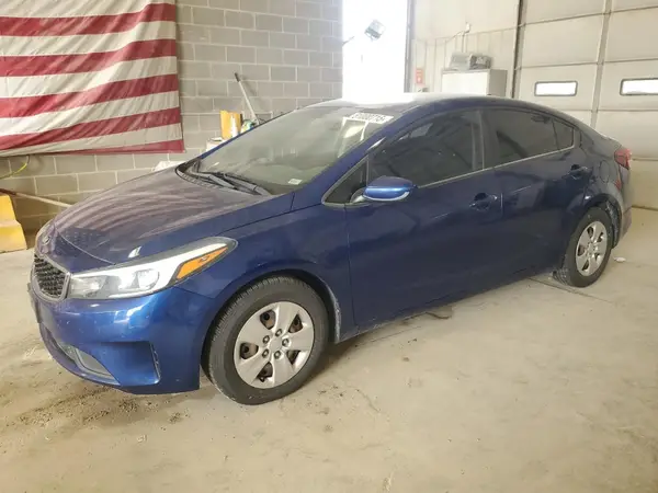 3KPFK4A78HE158449 2017 KIA FORTE - Image 1