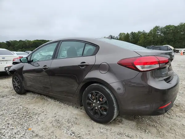 3KPFK4A78JE164936 2018 KIA FORTE - Image 2