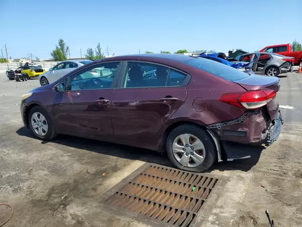 3KPFK4A78JE167836 2018 KIA FORTE - Image 2