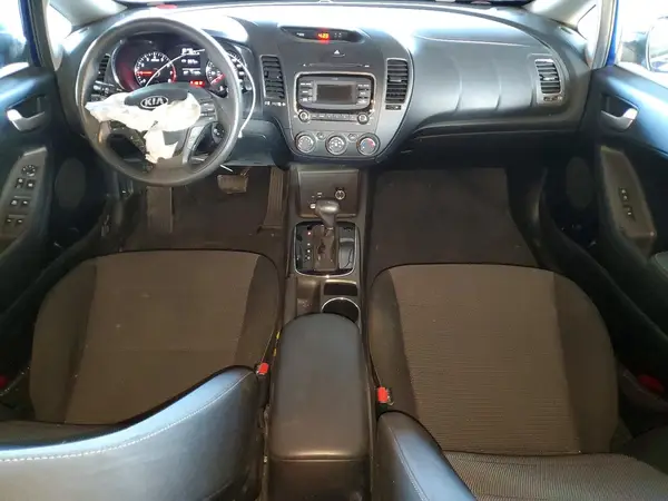 3KPFK4A78JE169120 2018 KIA FORTE - Image 8