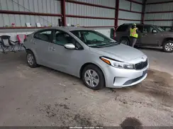 3KPFK4A78JE175760 2018 KIA FORTE