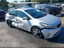 3KPFK4A78JE175824 2018 KIA FORTE
