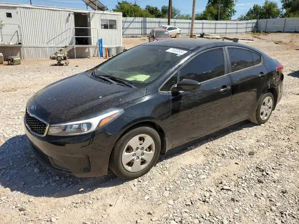 3KPFK4A78JE177198 2018 KIA FORTE - Image 1