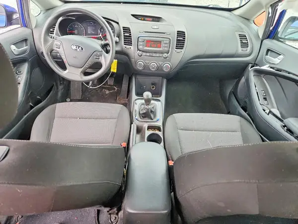 3KPFK4A78JE181588 2018 KIA FORTE - Image 8