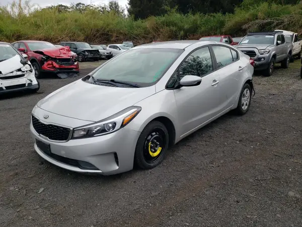 3KPFK4A78JE188928 2018 KIA FORTE - Image 1
