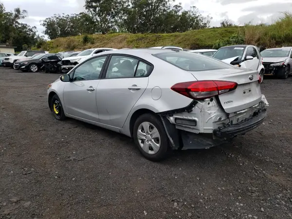 3KPFK4A78JE188928 2018 KIA FORTE - Image 2