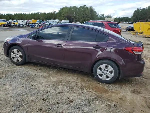 3KPFK4A78JE190310 2018 KIA FORTE - Image 2