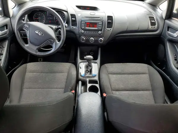 3KPFK4A78JE194146 2018 KIA FORTE - Image 8