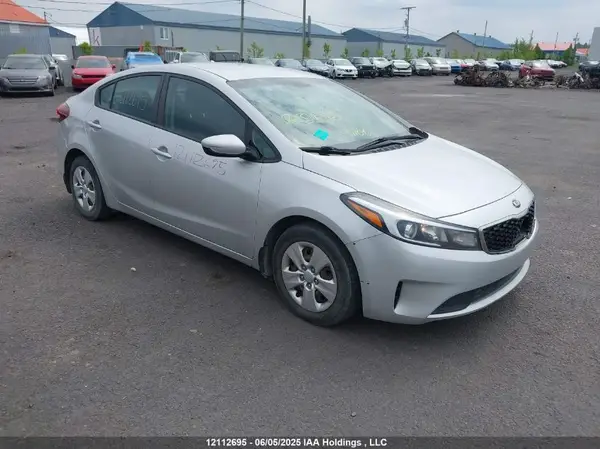 3KPFK4A78JE201001 2018 KIA FORTE - Image 1