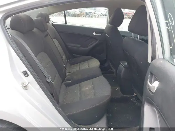 3KPFK4A78JE201001 2018 KIA FORTE - Image 8