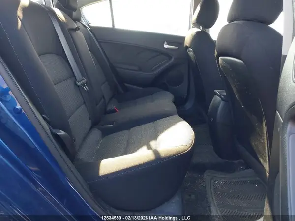 3KPFK4A78JE201564 2018 KIA FORTE - Image 8