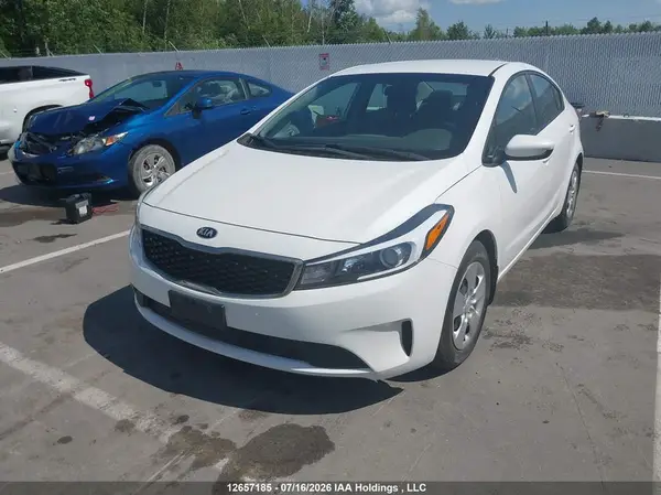 3KPFK4A78JE207056 2018 KIA FORTE - Image 2
