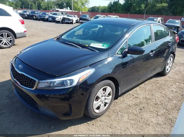 3KPFK4A78JE210006 2018 KIA FORTE - Image 2