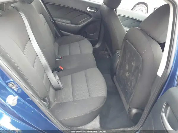 3KPFK4A78JE221149 2018 KIA FORTE - Image 8