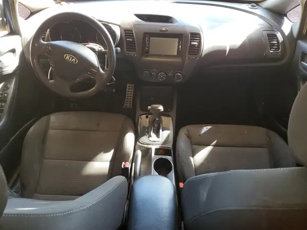 3KPFK4A78JE221202 2018 KIA FORTE - Image 8