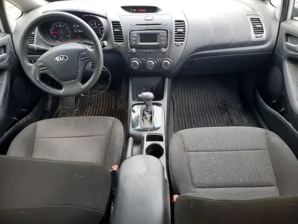 3KPFK4A78JE231082 2018 KIA FORTE - Image 8
