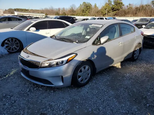 3KPFK4A78JE236248 2018 KIA FORTE - Image 1