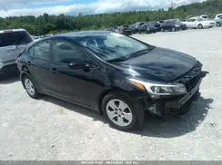 3KPFK4A78JE258489 2018 KIA FORTE