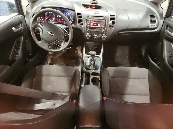 3KPFK4A78JE258749 2018 KIA FORTE - Image 8