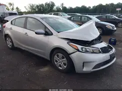 3KPFK4A78JE259027 2018 KIA FORTE